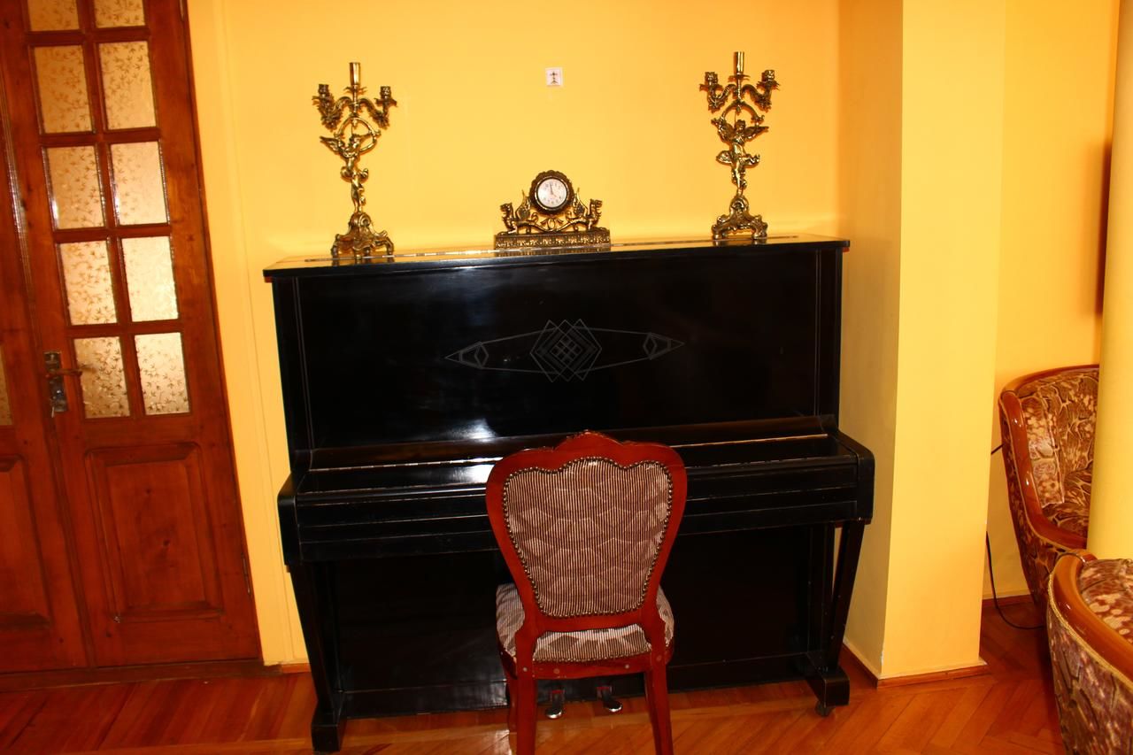 Хостелы Guest House Lazika Сарпи