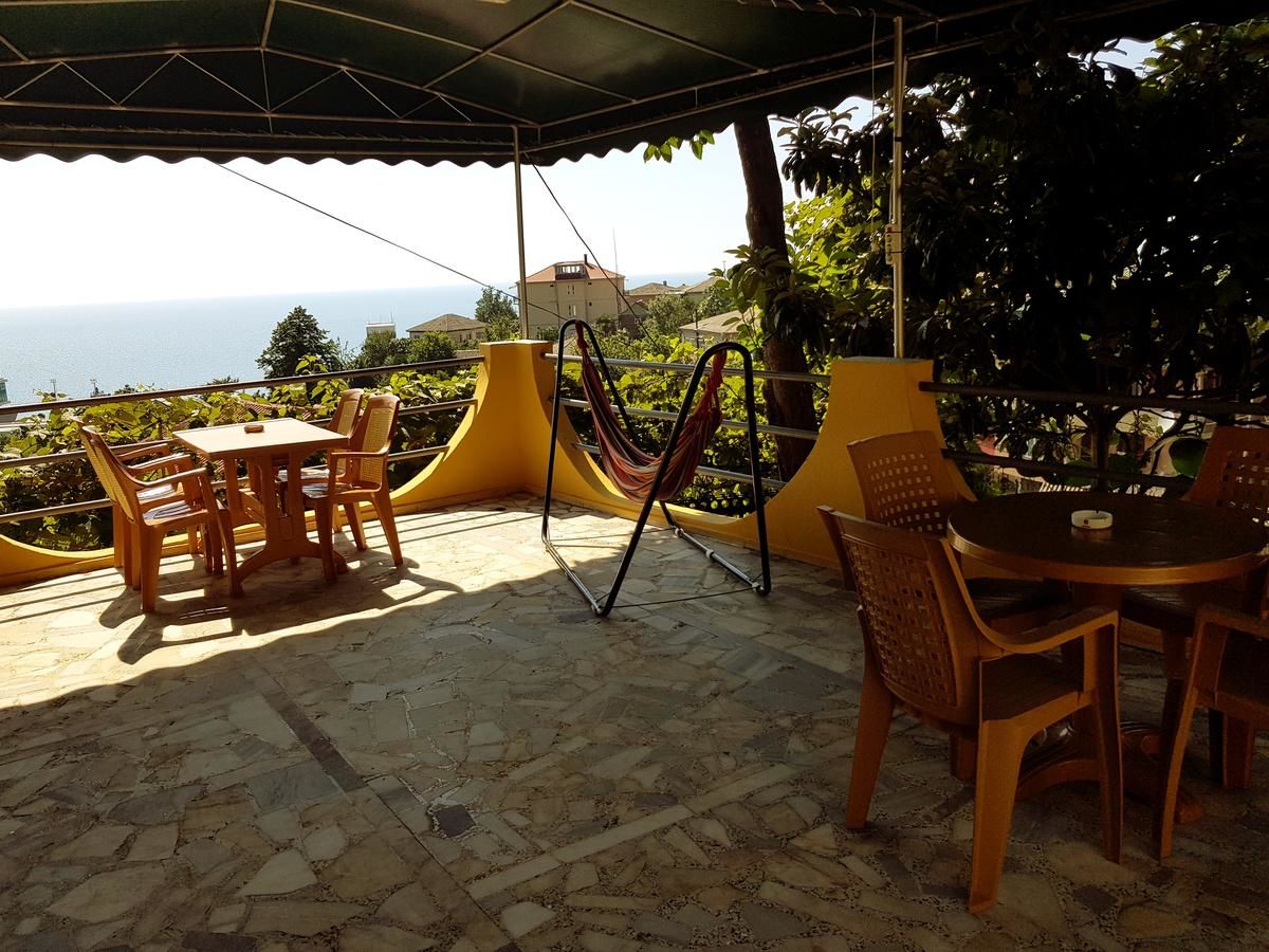 Хостелы Guest House Lazika Сарпи-9